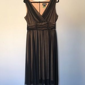 EUC Connected Black dress size size woman’s 16